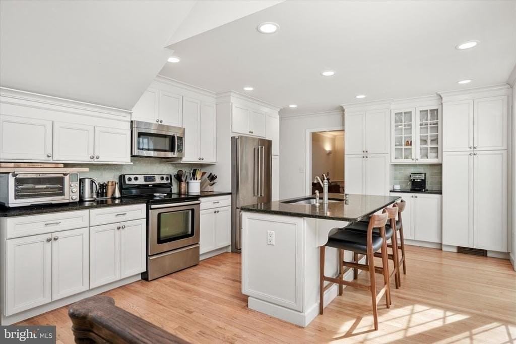 127 Westerly Road - Photo 4 of 30