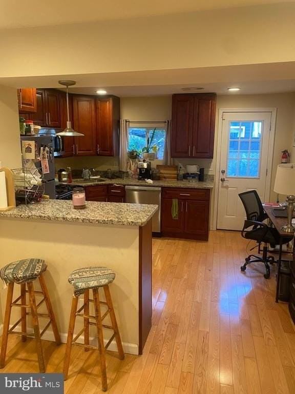 902 Cantrell St - Photo 4 of 11