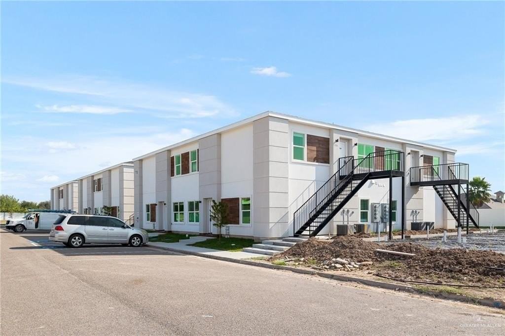 901 E Yuma Ave #1901