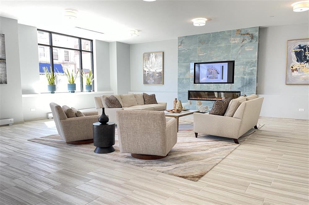 Apex 400 Apartments - Photo 4 of 15