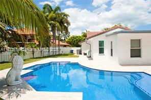 1328 Nw 93rd Ter - Photo 2 of 8