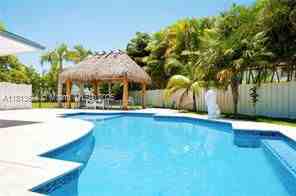 1328 Nw 93rd Ter - Photo 5 of 8