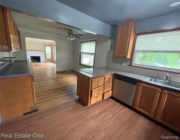 10053 Royal Grand - Photo 4 of 25