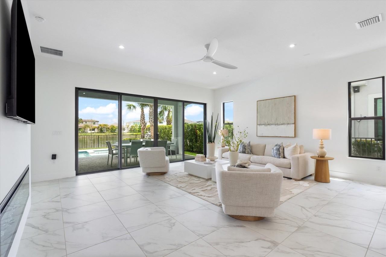 12466 Solana Bay Cir - Photo 2 of 25