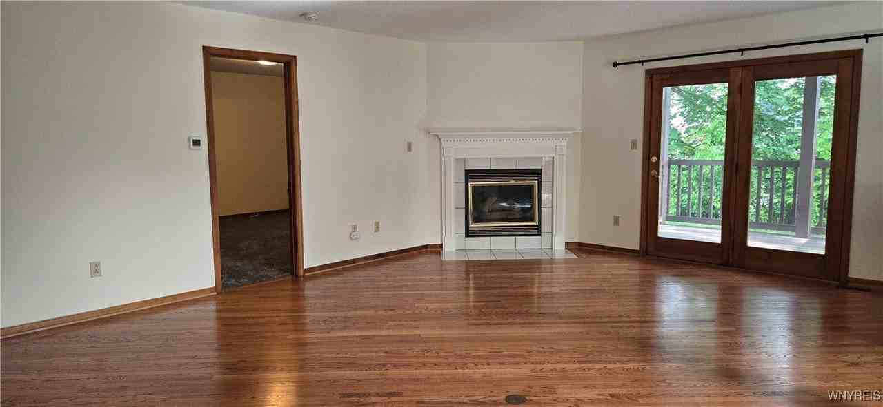 54 Kelly Ct - Photo 2 of 7