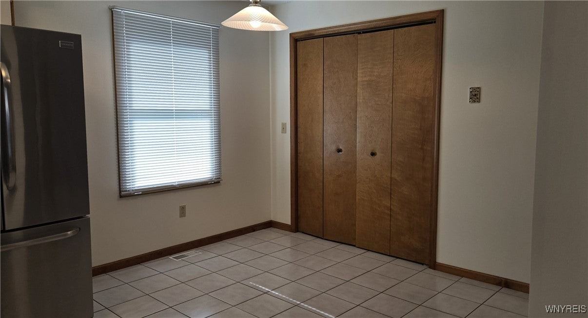 54 Kelly Ct - Photo 4 of 7