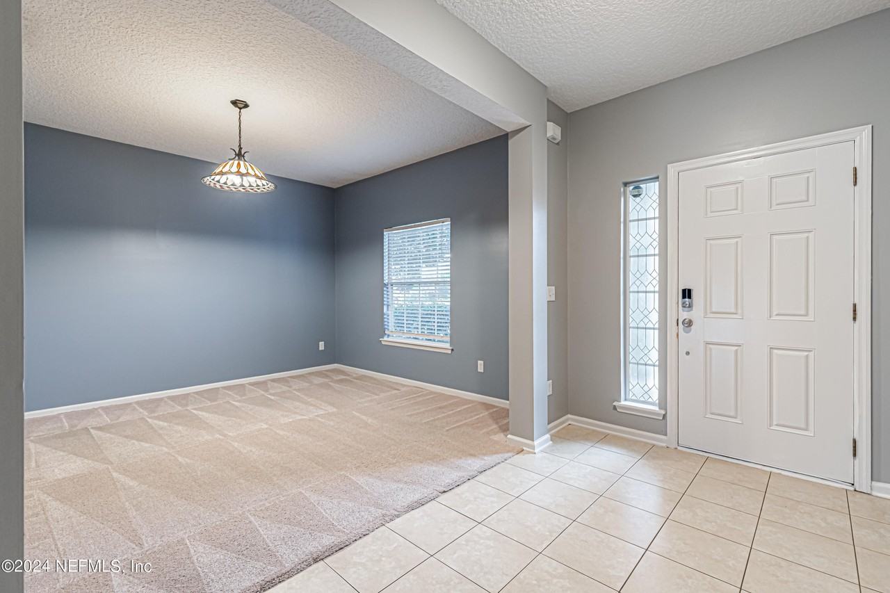 3174 Hidden Meadows Court - Photo 5 of 40