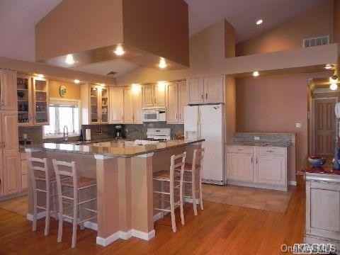 Oceanfront St ##1 - Photo 3 of 16