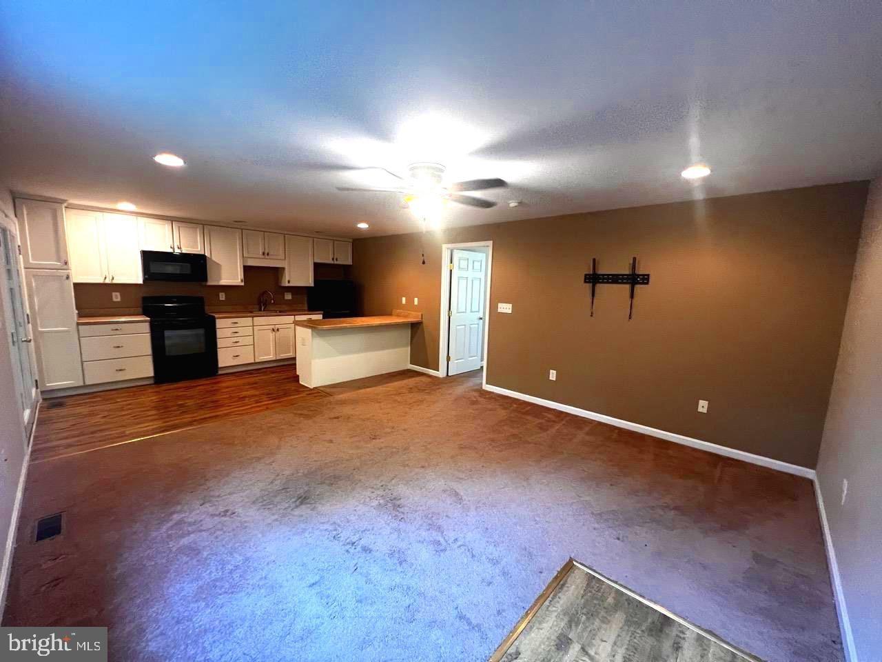 5115 Irving St ##2 - Photo 2 of 11