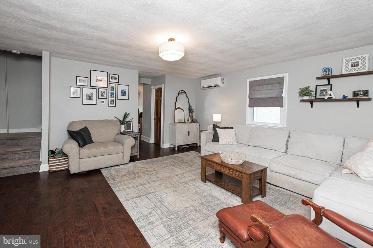 356 2nd Ave - Photo 4 of 45