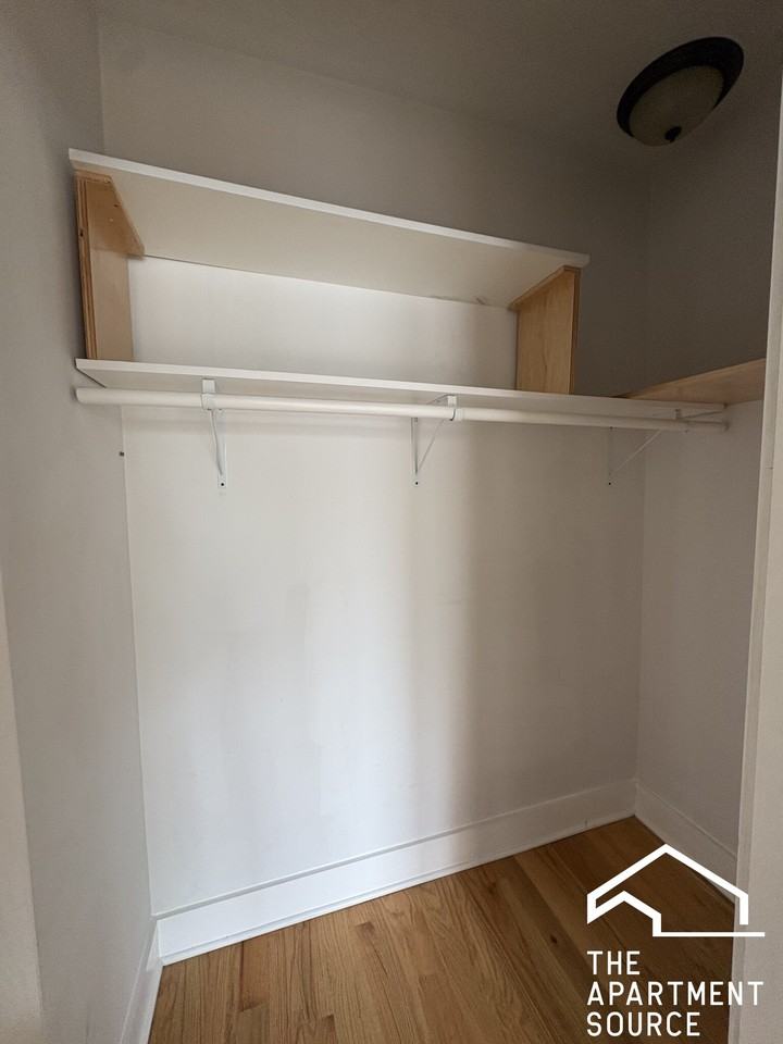 1164 N Dearborn St #411 - Photo 5 of 13