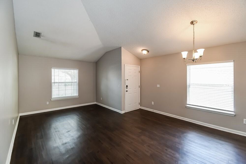 2741 Acorn Park Dr N - Photo 5 of 16