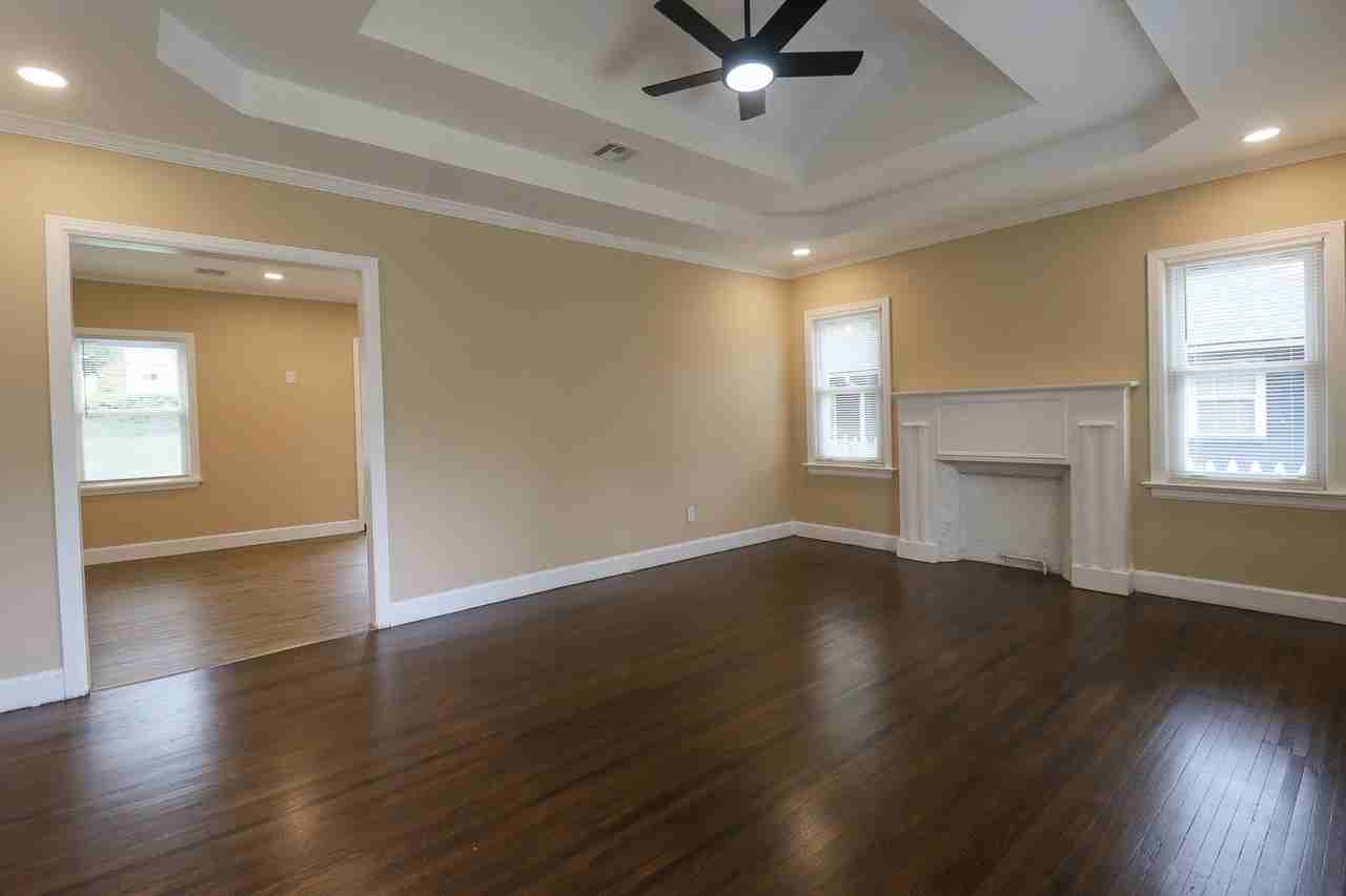 712 N Marion Ave - Photo 3 of 19