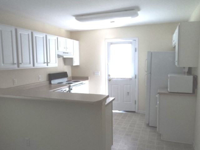 4616 Greenway Ave - Photo 5 of 13