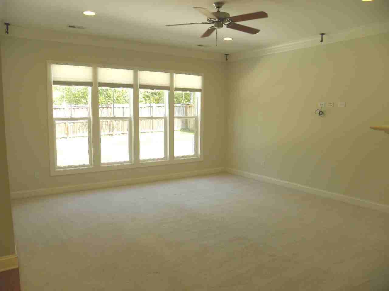 5068 Whitner Dr - Photo 2 of 19