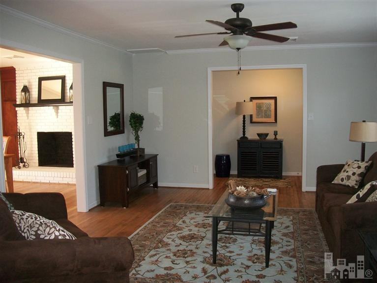 5005 College Acres Dr - Photo 3 of 16