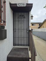 9206 S Hoover St - Photo 1 of 1