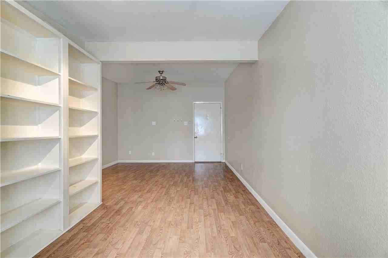 2408 Longview St #208 - Photo 4 of 13