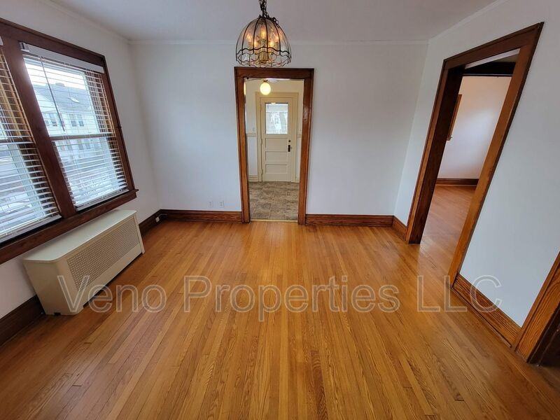 800 Chestnut St #2 - Photo 7 of 20