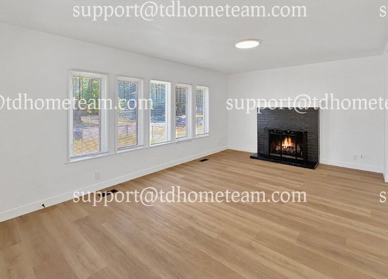 617 3rd Ave S - Photo 3 of 23