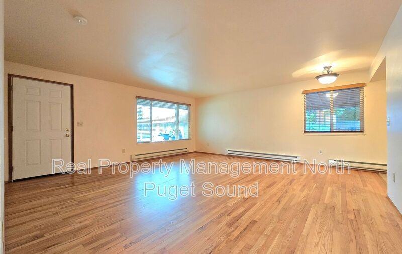 710 Beach Ave #C - Photo 2 of 21