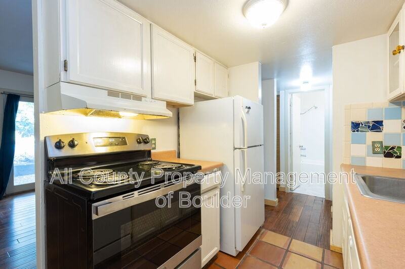 1111 Maxwell Ave #115 - Photo 7 of 14