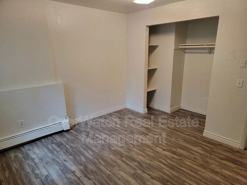 1515 Nelchina St #6 - Photo 5 of 9