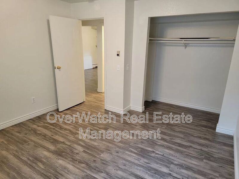 1515 Nelchina St #6 - Photo 7 of 9