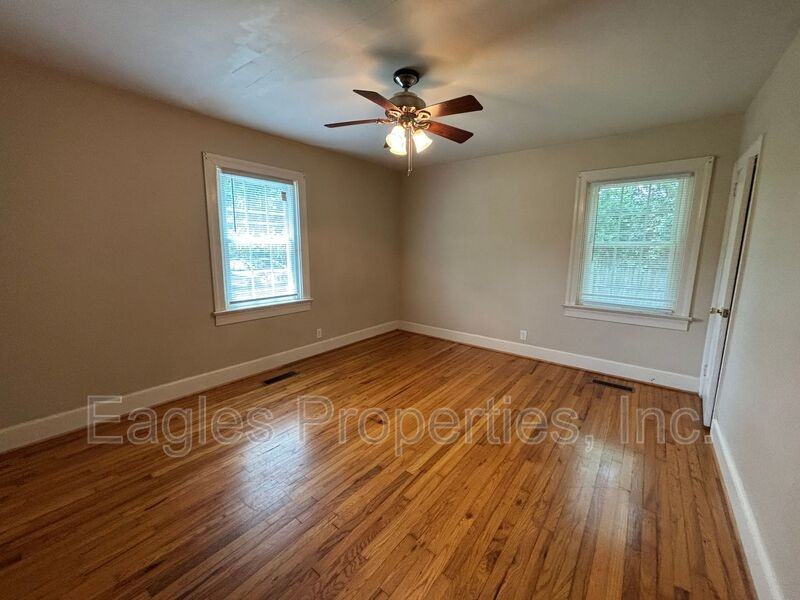 615 S Andrews Ave - Photo 5 of 8