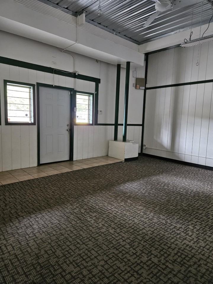 22090 N Us Highwayunit B #B - Photo 3 of 8