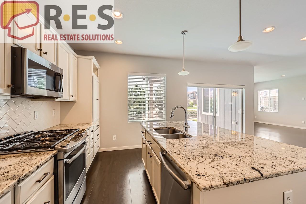 14000 Touchstone Pt - Photo 5 of 28