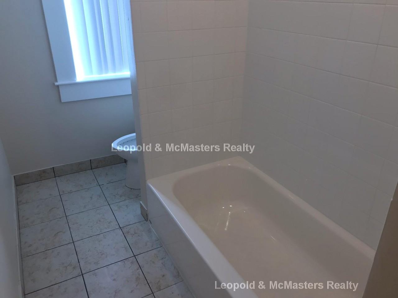 21 Short St #3 - Photo 4 of 12