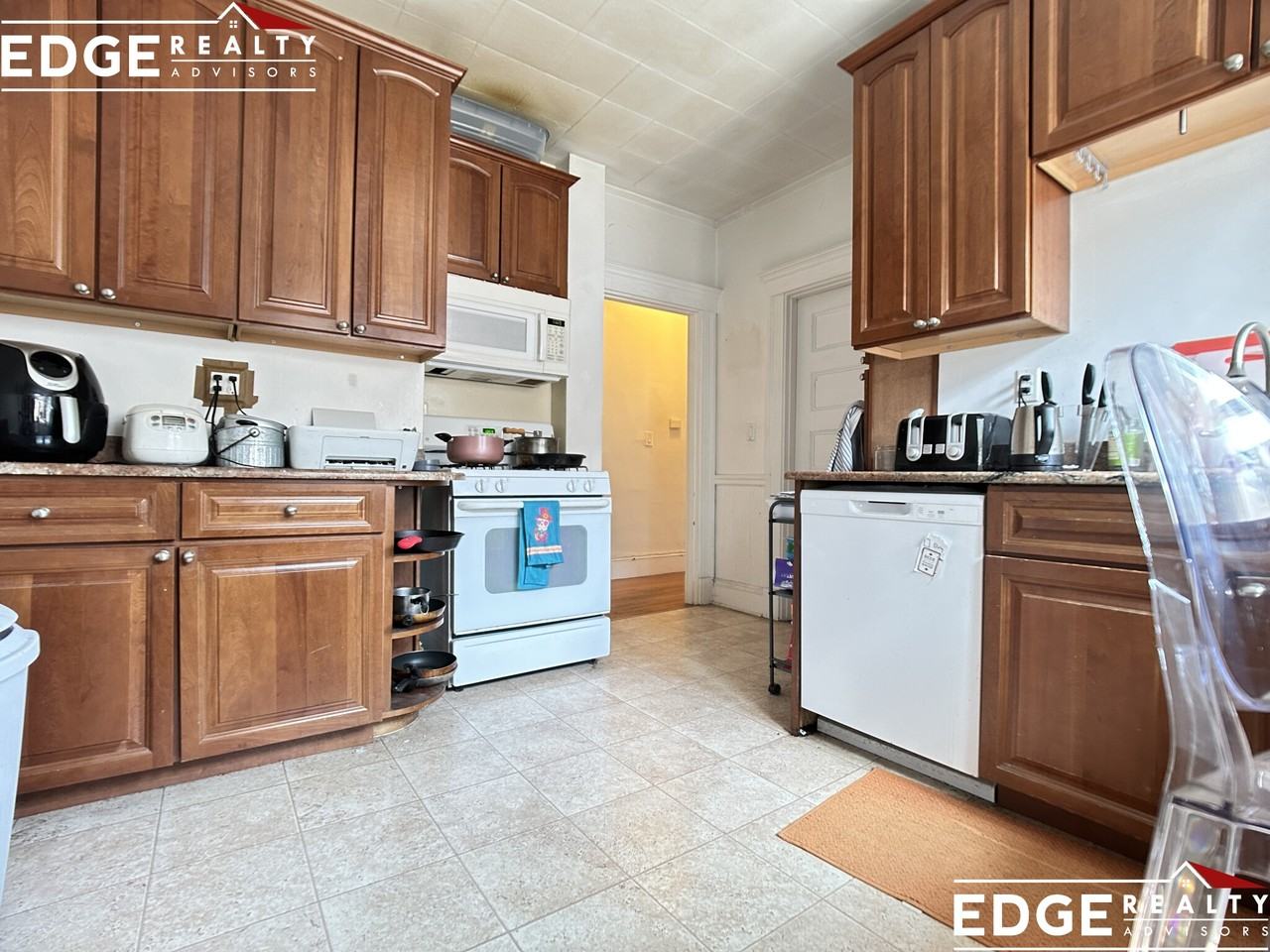 324 Faneuil St #3 - Photo 2 of 11