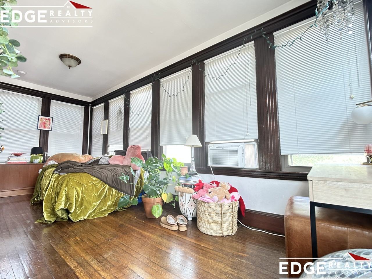 324 Faneuil St #3 - Photo 5 of 11