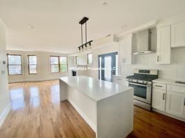 featured image of 74 Union St #2