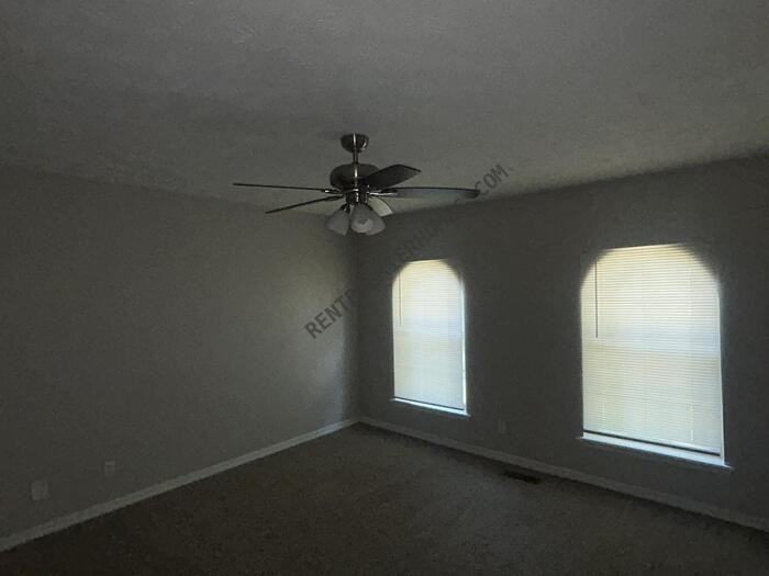 228 N Choctaw Ave - Photo 3 of 14