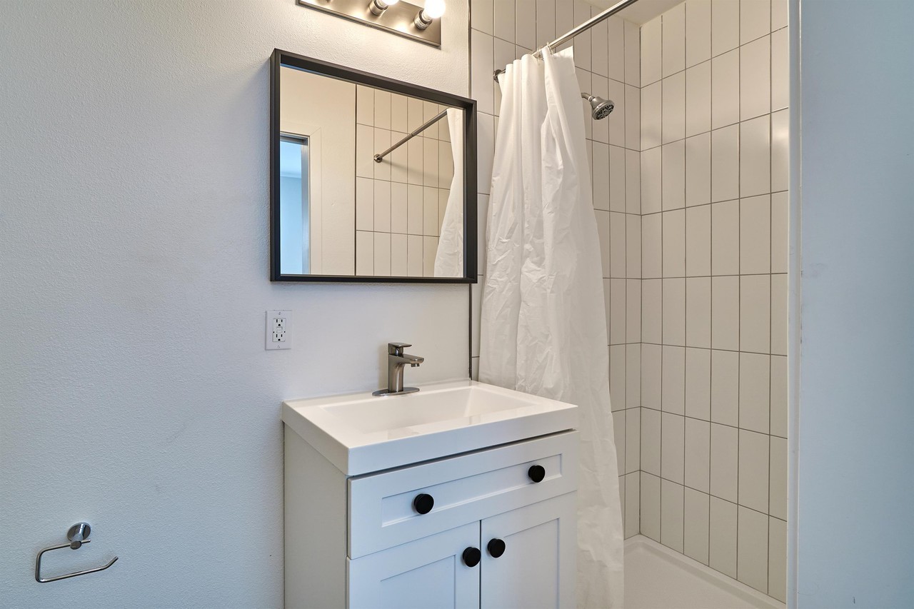 2712 Westwood Boulevard - Photo 5 of 5