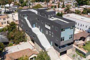 featured image of 3045 West Boulevard