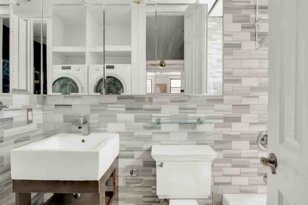 W 53rd St #4C - Photo 3 of 7