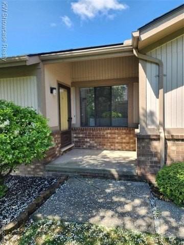 38824 Windmill Pointe S - Photo 3 of 37