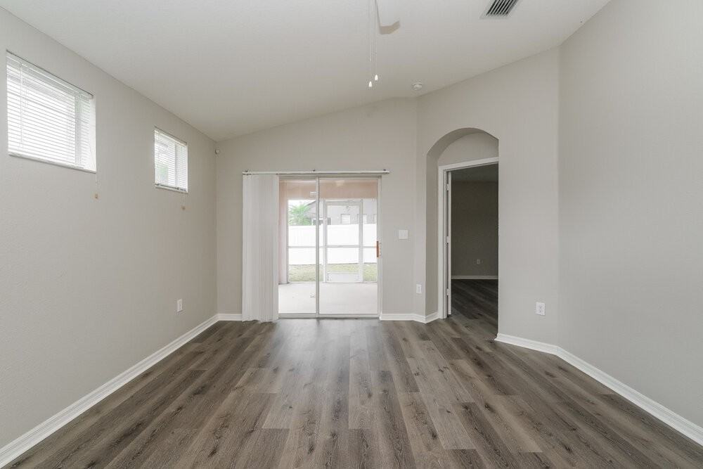 8350 Crescent Moon Dr - Photo 3 of 16