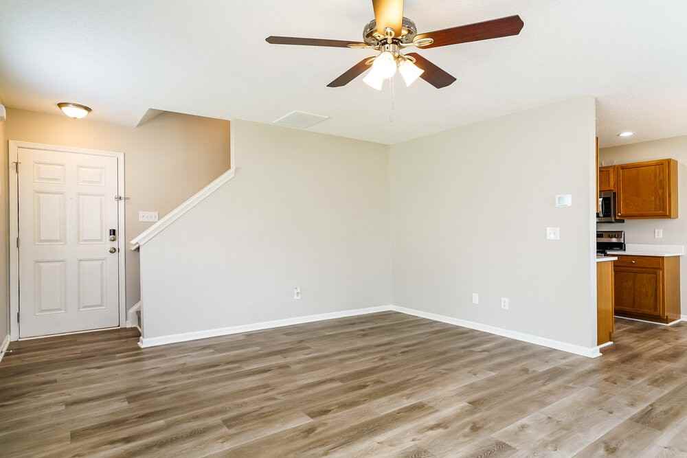 8145 Wesley Farm Dr - Photo 6 of 17