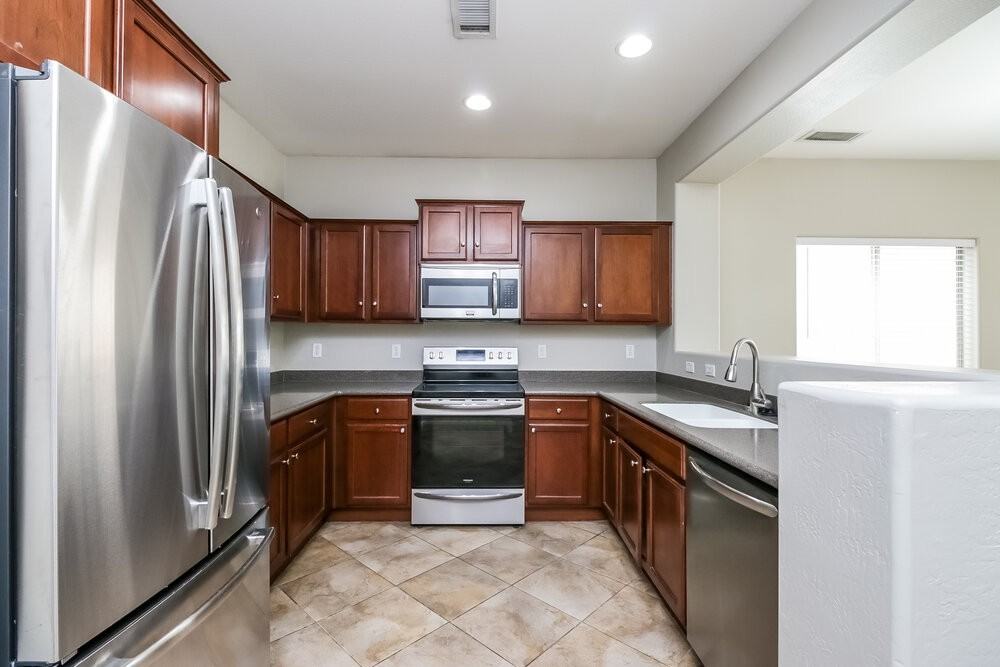 41538 N Salix Dr - Photo 6 of 17