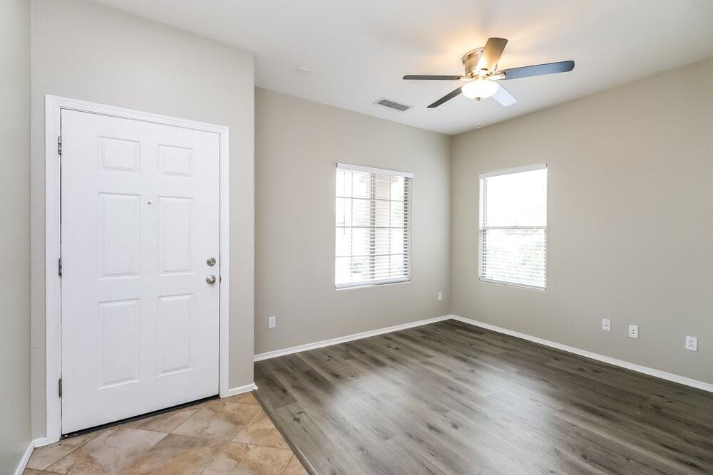 41538 N Salix Dr - Photo 7 of 17