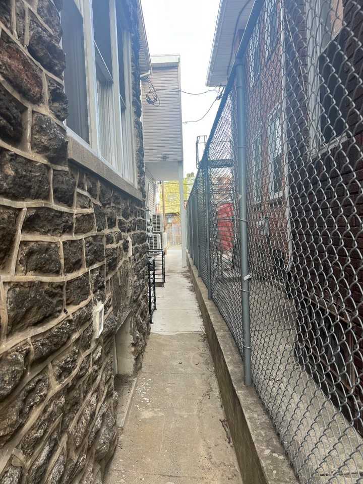 812 W Roosevelt Blvd - Photo 6 of 27