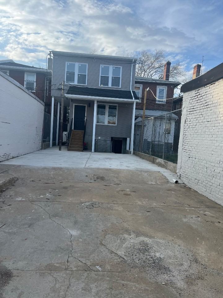 812 W Roosevelt Blvd - Photo 7 of 27