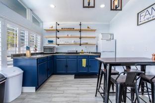 Loring Pl - Photo 1 of 1