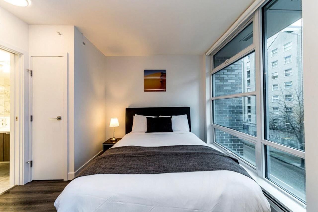 1283 Howe St #1222946P - Photo 6 of 14