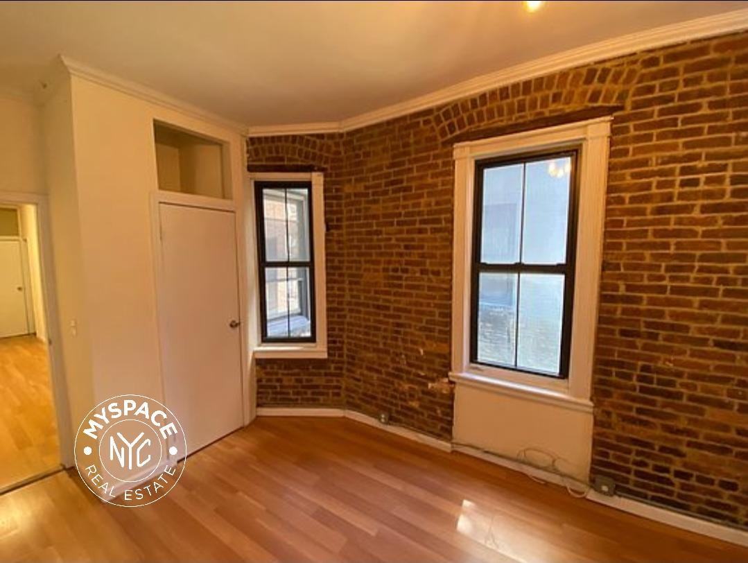 71 Pineapple St #A1 - Photo 3 of 10