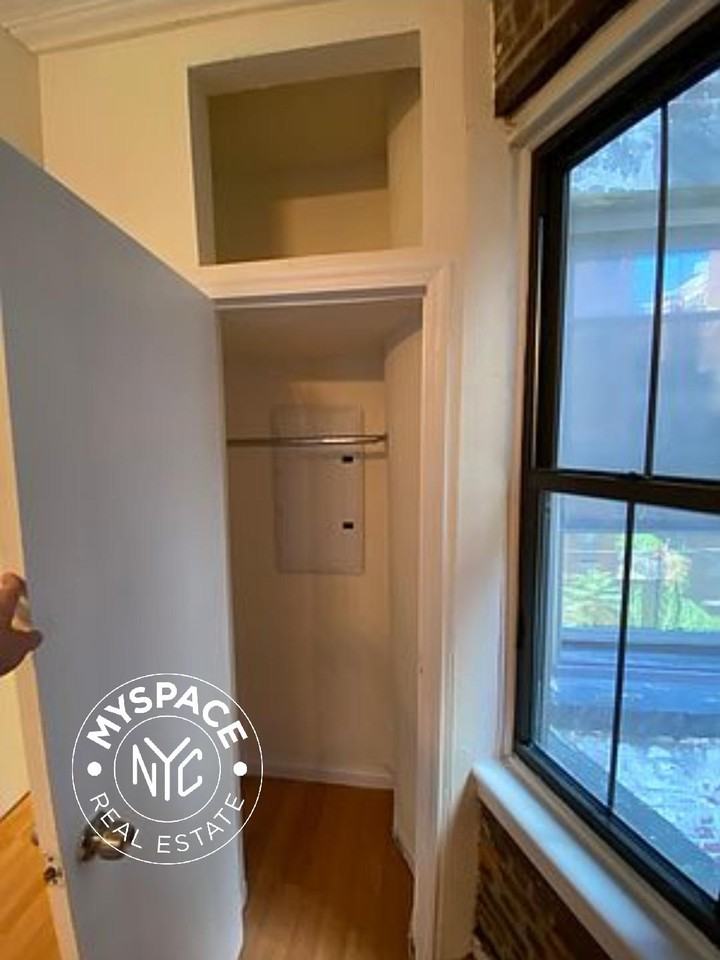 71 Pineapple St #A1 - Photo 6 of 10